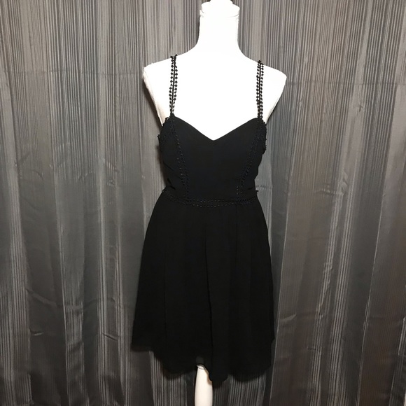 Dress - Picture 2 of 8